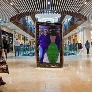 Meet your Posher, Adrian